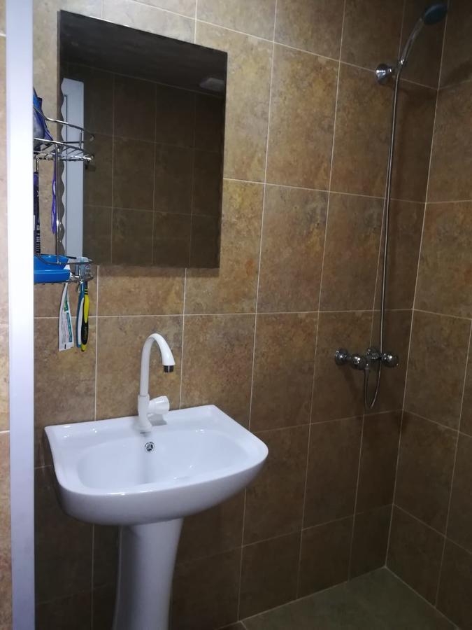 Guest House Of Givi Kobuleti Bagian luar foto