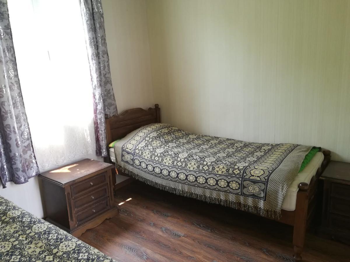 Guest House Of Givi Kobuleti Bagian luar foto